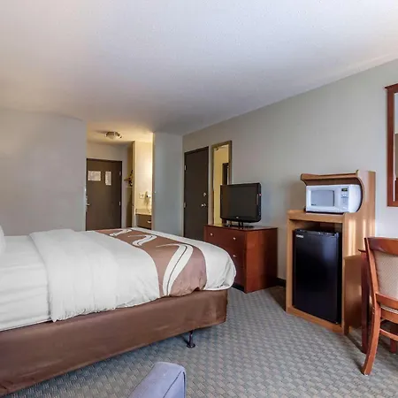 Quality Inn Hays I-70 Exterior photo