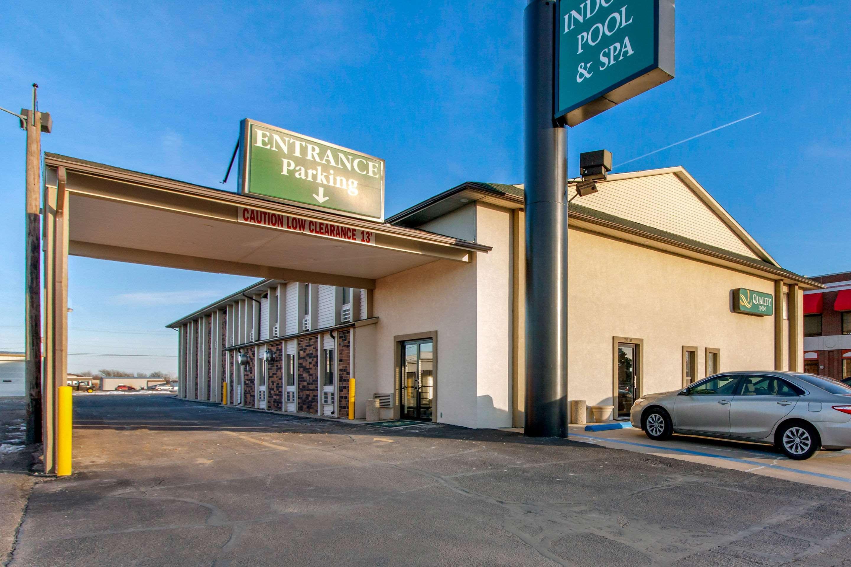 Inn Quality I-70 Hays