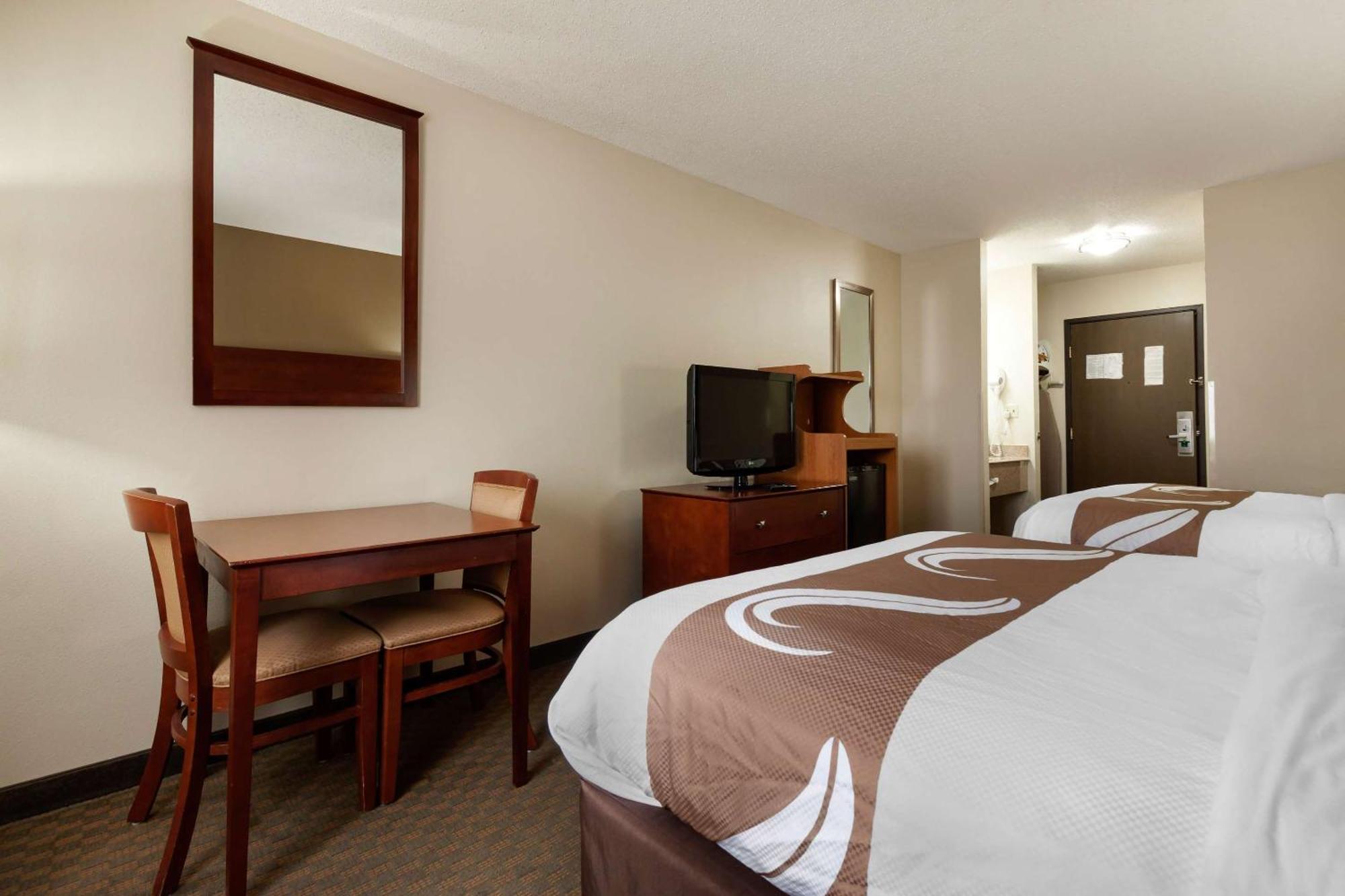 Inn Quality I-70 Hays