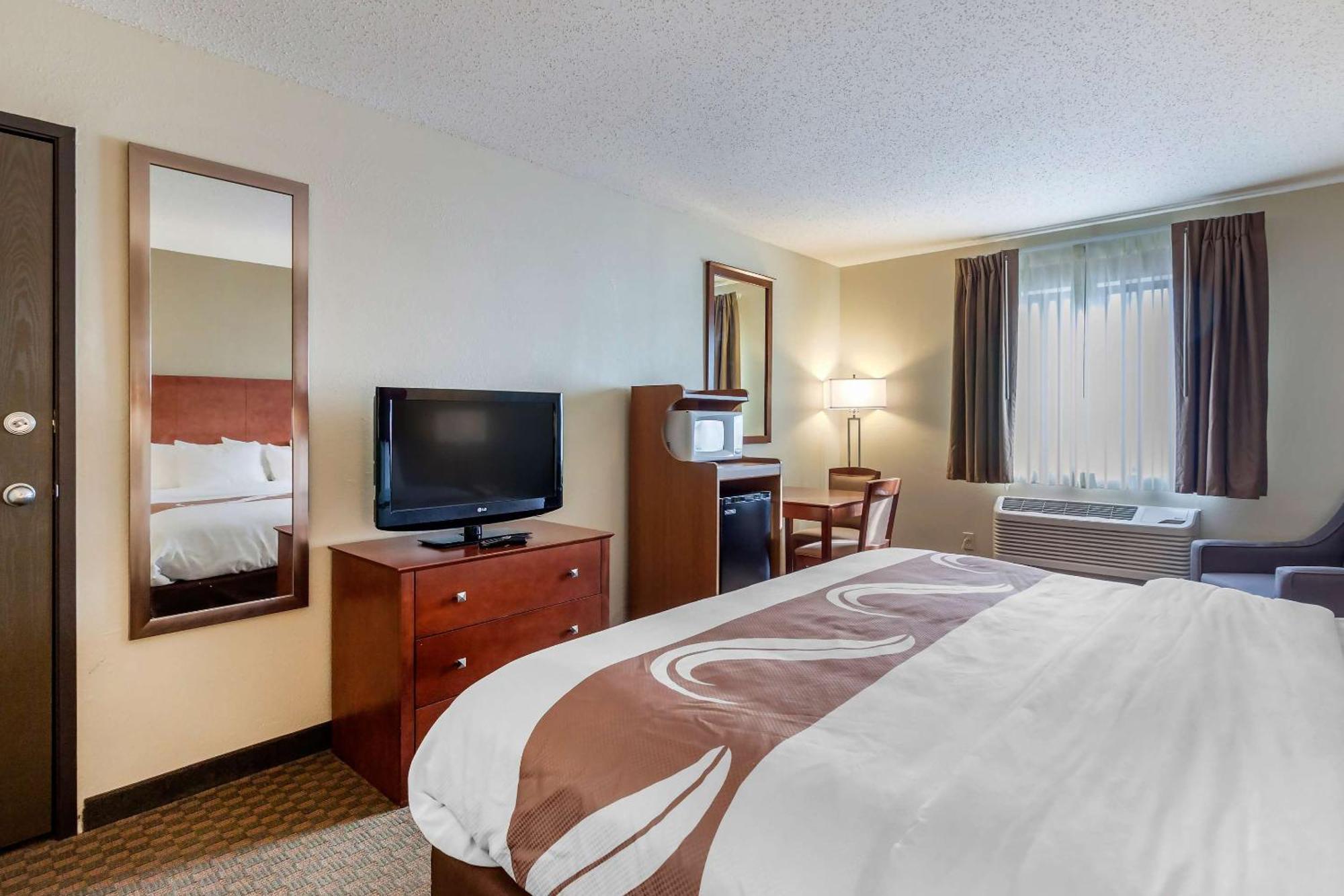 Quality I-70 Inn Hays