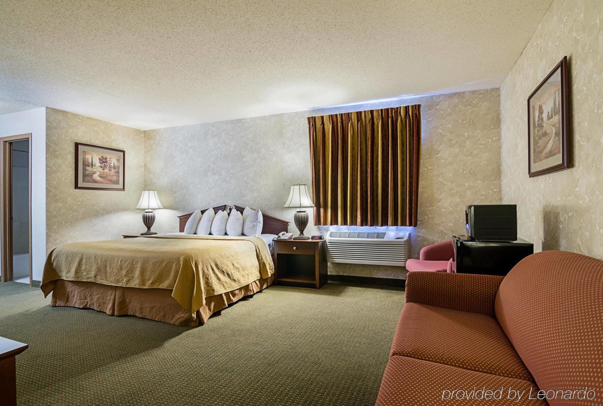 Inn Quality I-70 Hays
