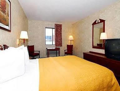 Quality I-70 Inn Hays